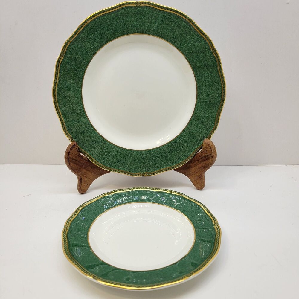 Wedgwood Crown Emerald 8" Salad Plate And 6 1/8" Dessert Plate EX Cond